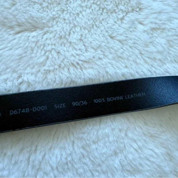 NWT!!! Levi’s women leather belt size 29.50$ - Picture 3 of 4